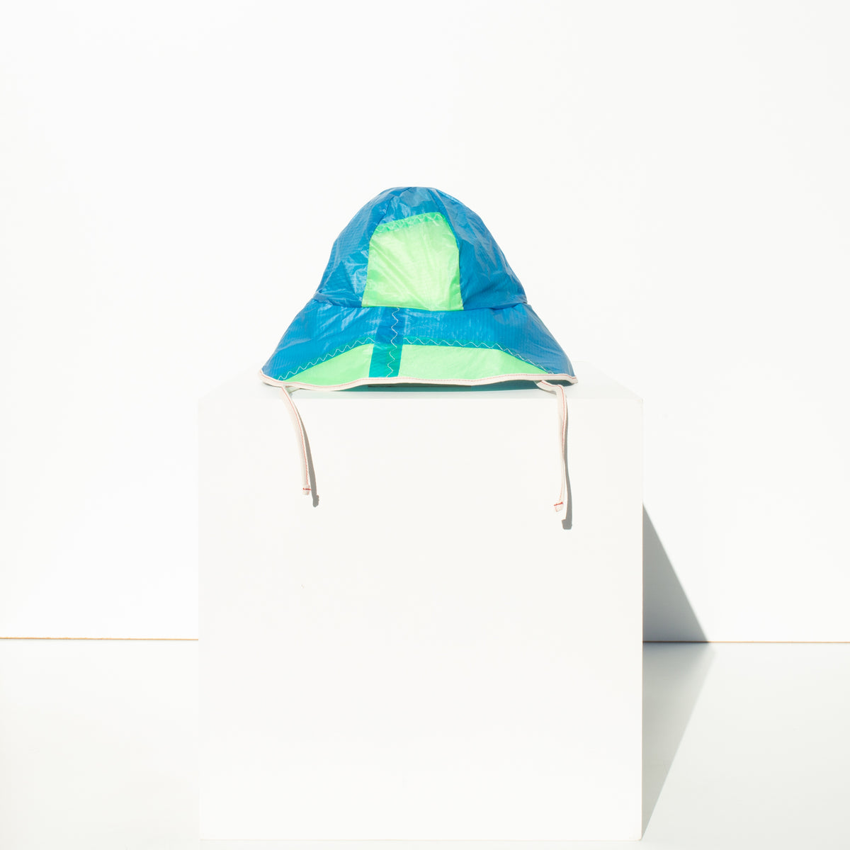 gH ~ BUCKET