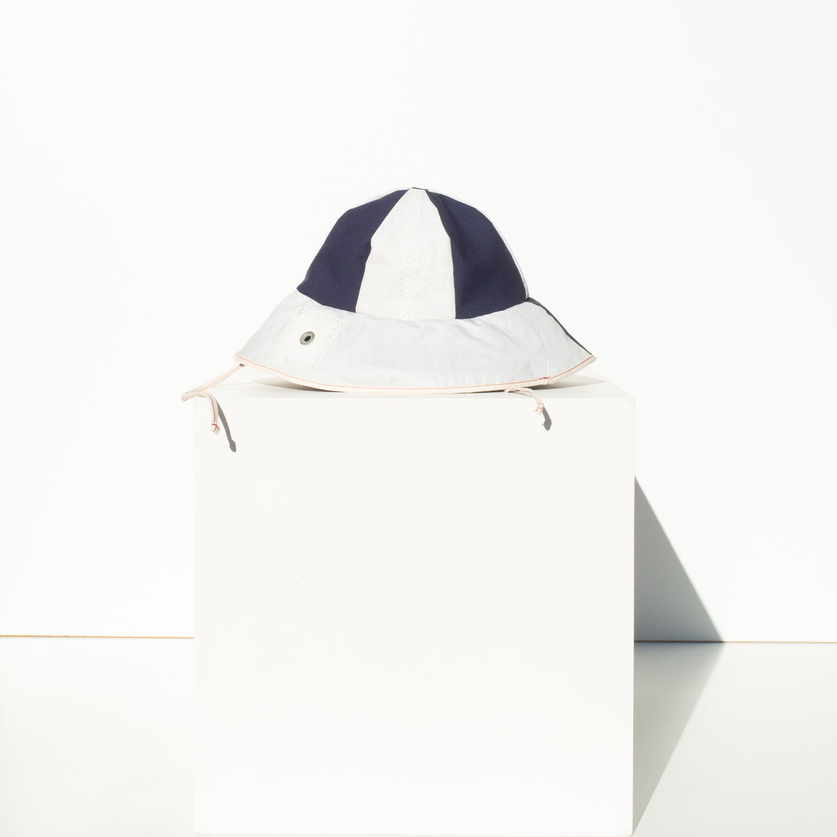 gH ~ BUCKET