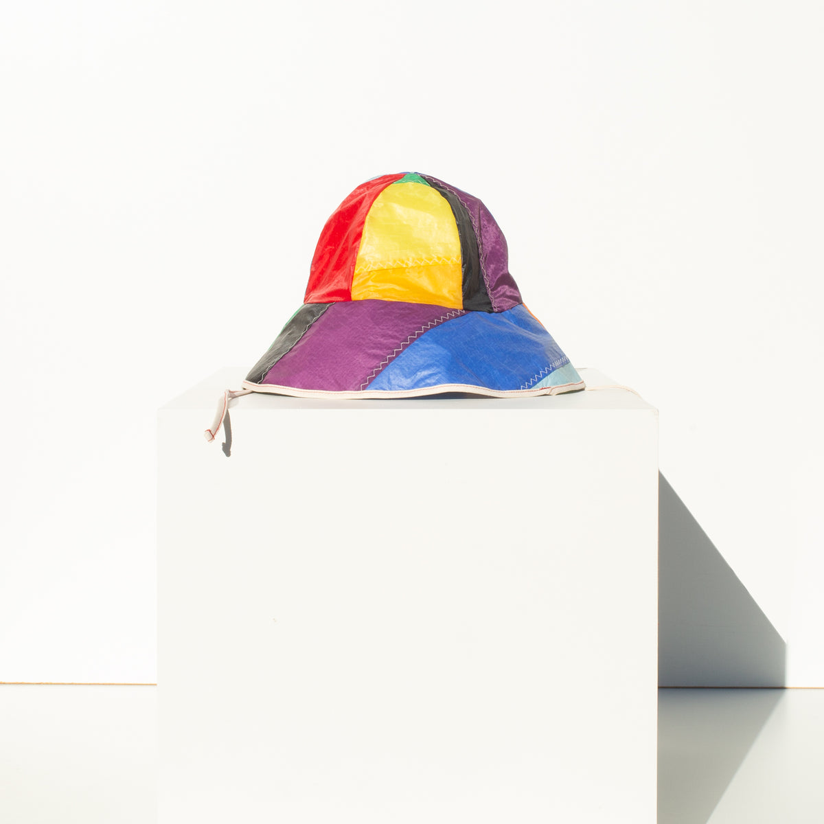 gH ~ BUCKET