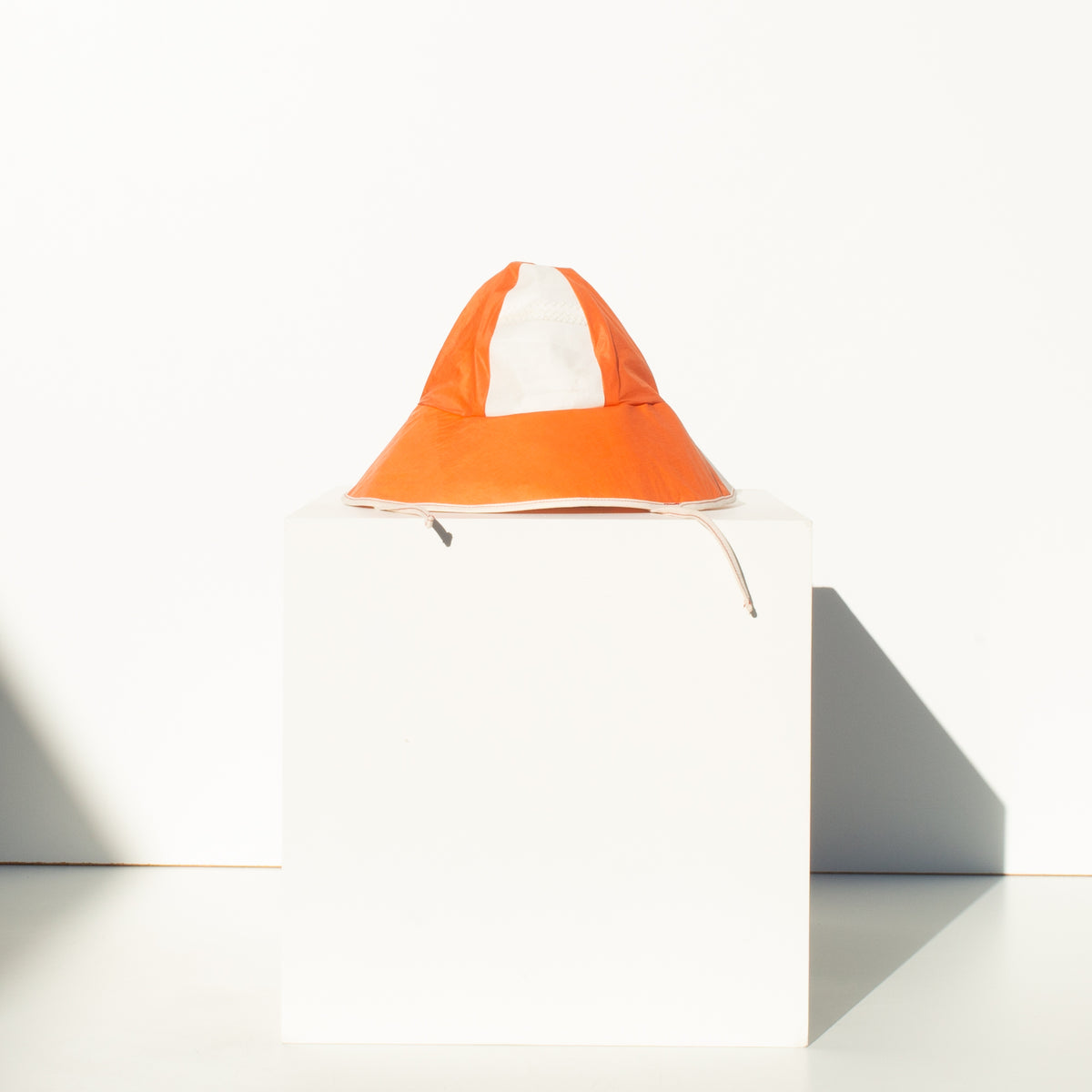 gH ~ BUCKET