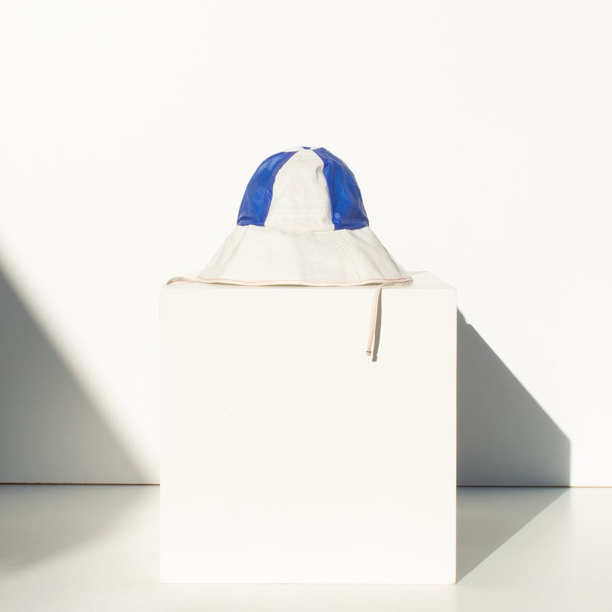 gH ~ BUCKET