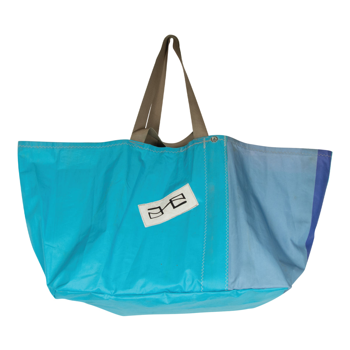 gH ~ FLIGHT TOTE